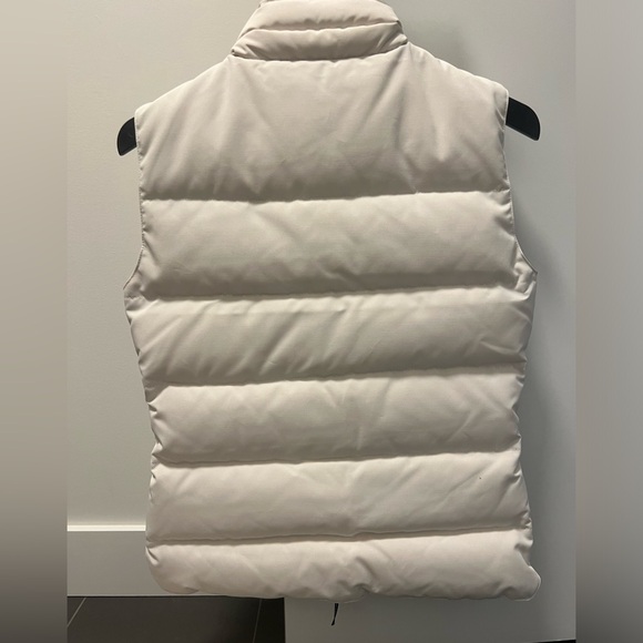 NEW Canada Goose freestyle vest size small - Picture 2 of 5